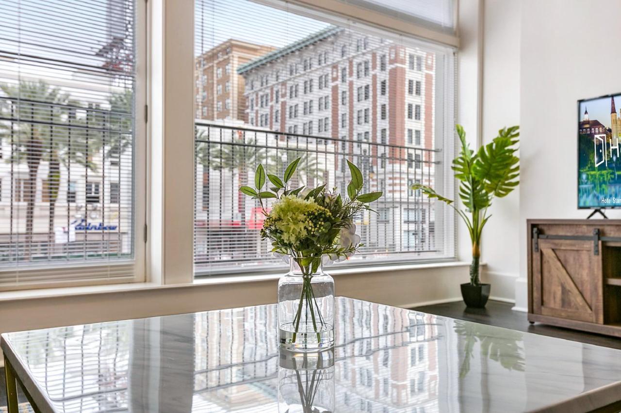 1 And 2 Bedroom Private Condos Steps Away From French Quarter New Orleans Bagian luar foto