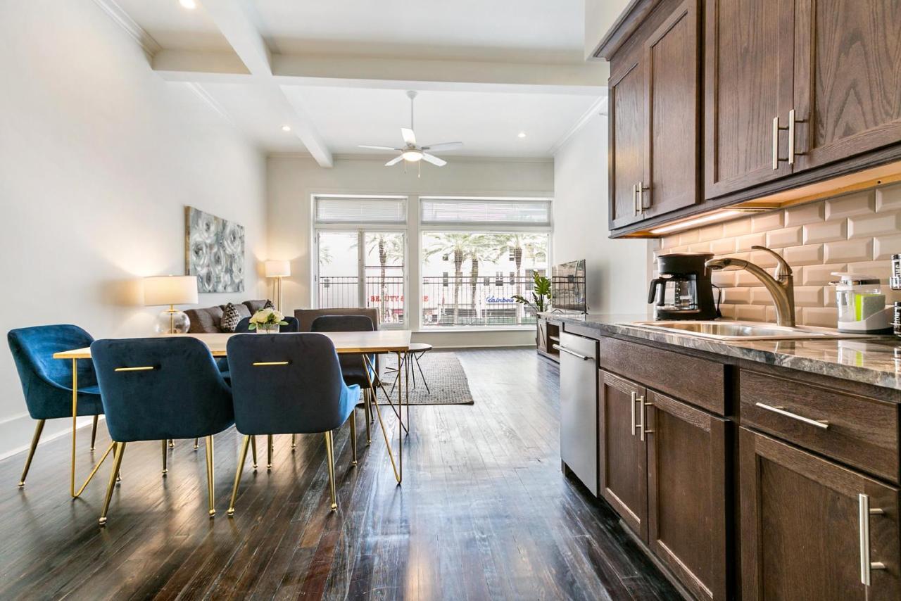1 And 2 Bedroom Private Condos Steps Away From French Quarter New Orleans Bagian luar foto