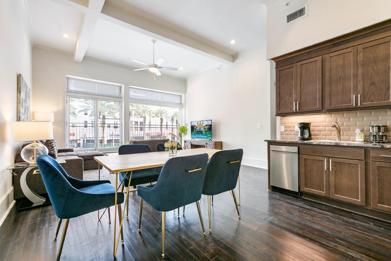 1 And 2 Bedroom Private Condos Steps Away From French Quarter New Orleans Bagian luar foto
