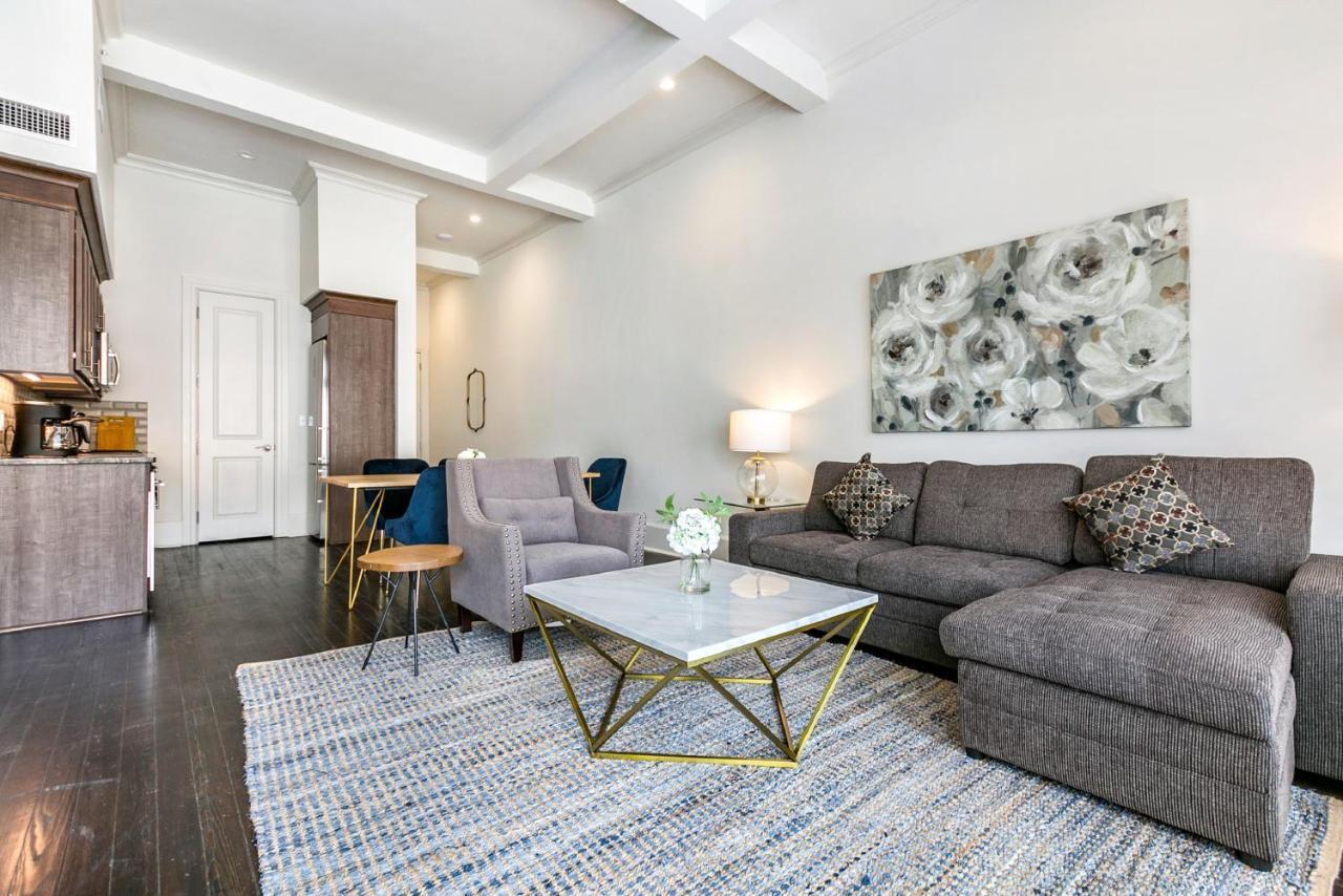 1 And 2 Bedroom Private Condos Steps Away From French Quarter New Orleans Bagian luar foto